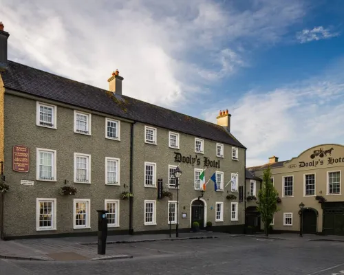Dooly's Hotel Hotels in Offaly