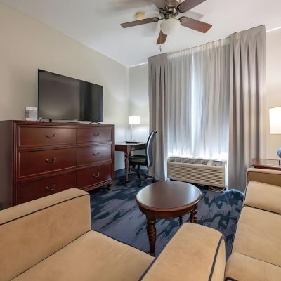 King Suite with Sofa Bed SummerPlace Inn Destin Promo Code