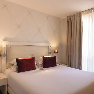 Classic Room Renoir Promo Code