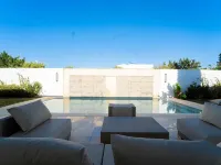 Villa Oasis Chotrana Green Calm Retreat Hotels in Soukra