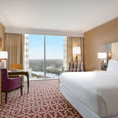 Fairmont Gold 1 King, 410Sf 38Sm, Lounge Access With Breakfast, Evening Canapes And Concierge Fairmont Austin Promo Code