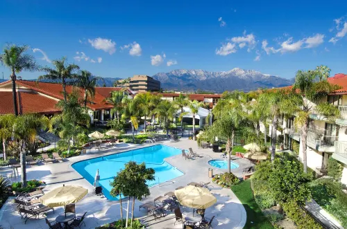 DoubleTree by Hilton Ontario Airport