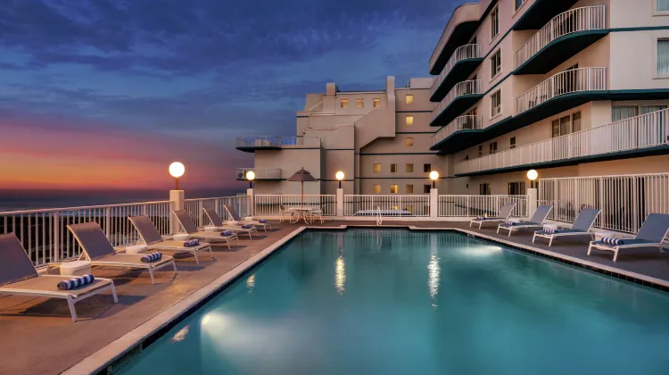 DoubleTree by Hilton Ocean City Oceanfront Exterior