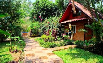 Malee's Nature Lovers Bungalows