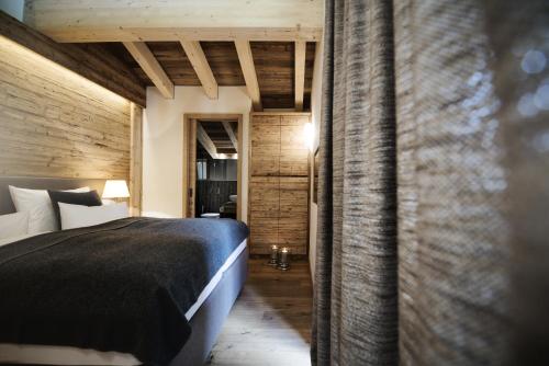 高级两卧室公寓 - 带阳台