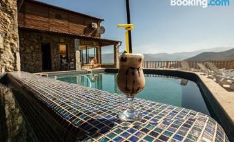 Lastiver Resort - Housity