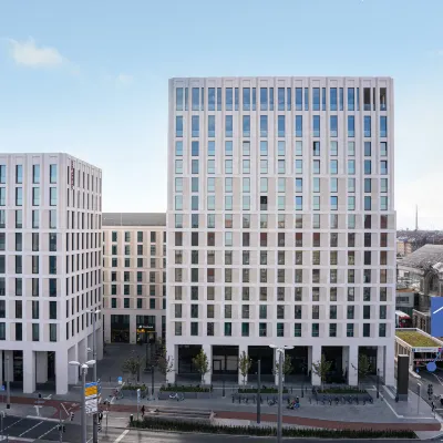 Leonardo Royal Hotel Nürnberg Hotels near Schöner Brunnen