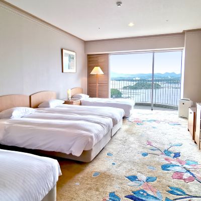 Everyone Gets Along With The Same Bed Size♪ 4-Person Room [Non-Smoking] [Quad Room] [Non-Smoking] [Ocean View] 白浜古賀の井リゾート＆スパ クーポン