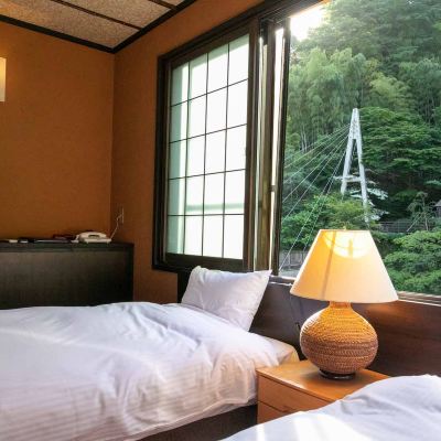 リバーサイドVIP露天温泉「竹家舞」ツインベッド【ラグジュアリー】【和洋室】【喫煙】【リバービュー】 箱根温泉　鶴井の宿　紫雲荘 クーポン
