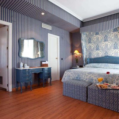 Standard Triple Room (Child Extra Bed) Hotel Agumar Madrid Promo Code