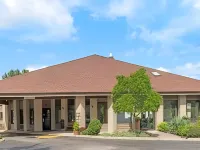 Baymont by Wyndham Logan Hotels in Logan