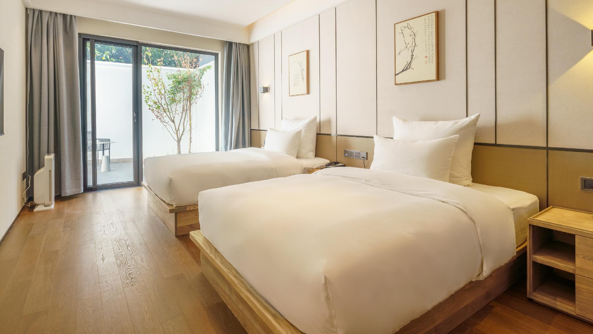 百草园-院落双床房（独立庭院+落地窗+高端洗护）