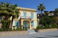 Alaxia Exclusive Apartments