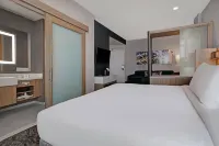 Marriott Franklin Cool Springs的SpringHill套房