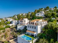 Los Limoneros Hotels in Pego