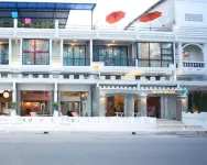 De Sea Almond Resort