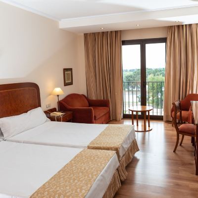 Superior Room Hotel Termes Montbrió Promo Code