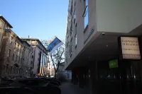 Tallinn City Apartments Roosikrantsi Hotel di 