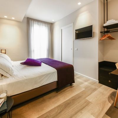 Double Room La Bella Modena Promo Code