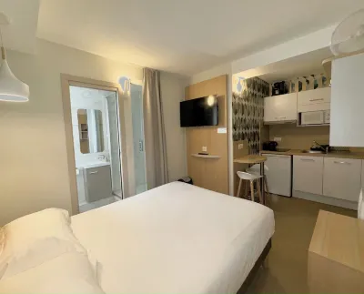 Kyriad Direct Saint-Brieuc - Parc des Expositions Hotels in 