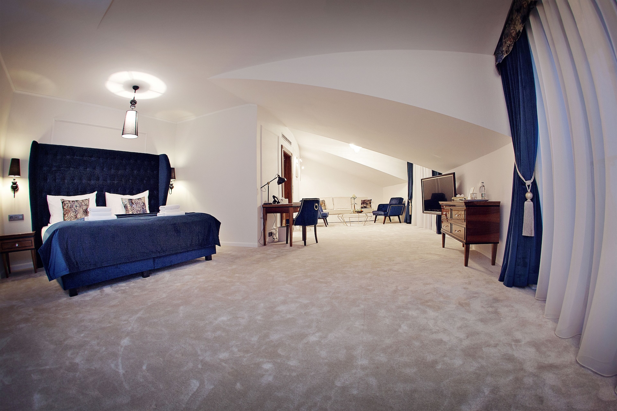 专享套房，多张床