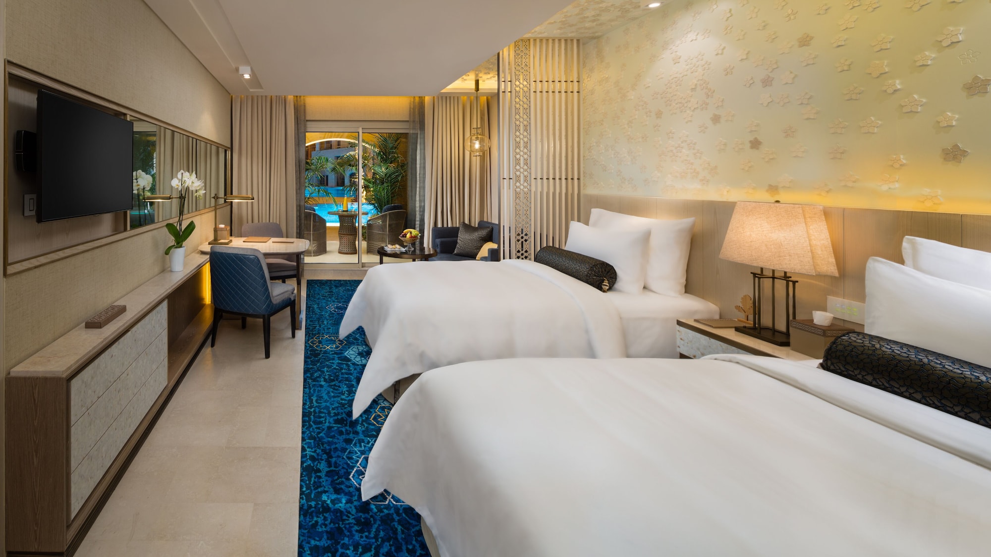 至尊豪华泳池双床房