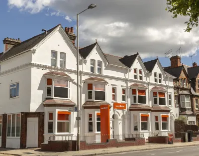 Easyhotel Reading Hotels in 