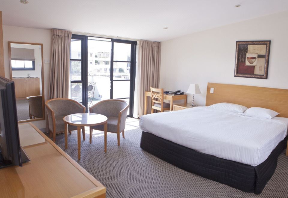 行政房（带阳台）