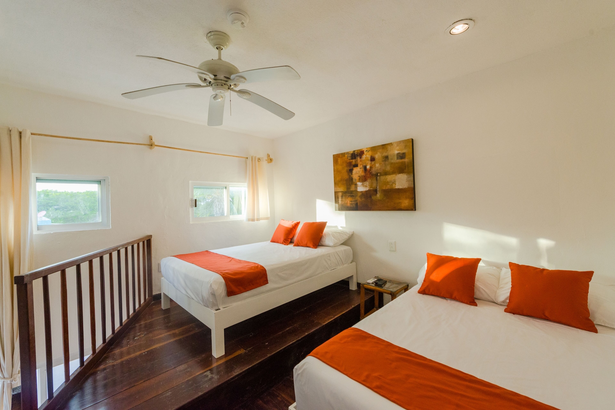 标准房， 2 张双人床