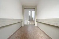 エミリア スイート ヤング