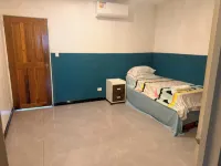 Sunset Retreat Sleeps 4 with Wi-Fi