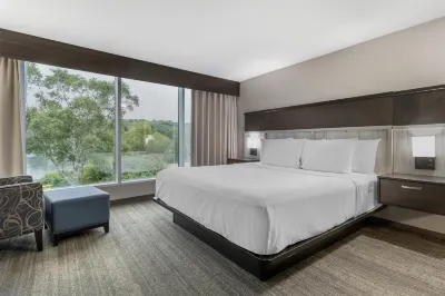 Best Western Plus Chocolate Lake Hotel Hotel a 