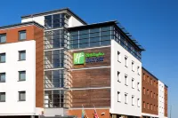 Holiday Inn Express HARLOW by IHG Hotel a 