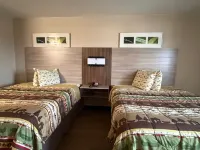 Booneslick Lodge - Neosho