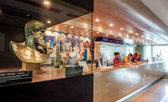 Esperides Beach Resort - Housity