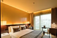 Golden Tulip Sao Joao Da Madeira Hotel Отели в г. 
