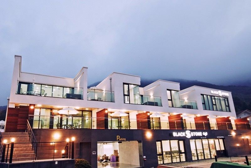 완도(보길도) 블랙스톤펜션