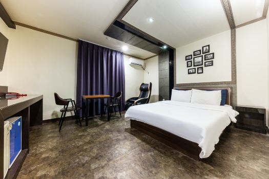 Hera Motel