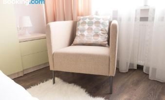 Grand Central Accommodation - Doamnei - Housity