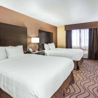 2 Queen Beds Room, Non-Smoking La Quinta by Wyndham Meridian / Boise West Promo Code