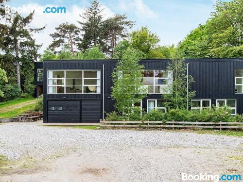 六卧房（假日）