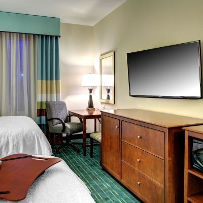 Mobility Accessible Two Queen Room with Tub Hampton Inn and Suites Coconut Creek Promo Code