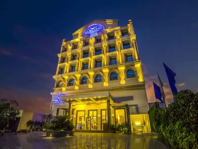 Sarovar Portico Jalandhar ในภาษาไทยคือ "สาโรวาร์ พอร์ทิโกะ จาลันดา" โรงแรมใน