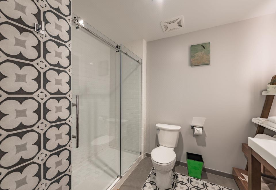 Lexen Hotel - North Hollywood Near Universal StudiosAccessible Classic King Room