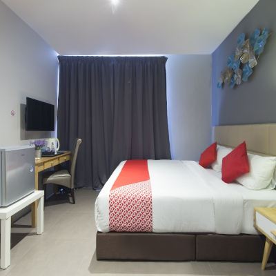 Bilik Katil King Size Premium Tidak Merokok Kupon OYO 1191 Yootel Boutique Hotel