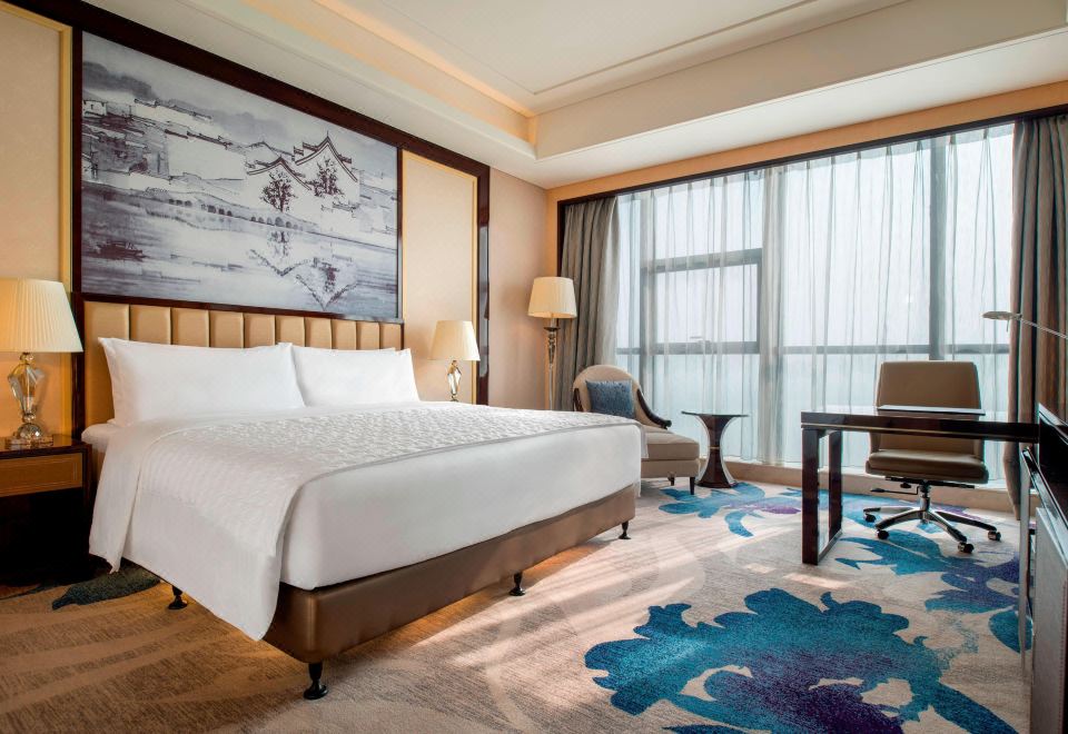 Le Meridien YixingDeluxe Lake-view Queen Room