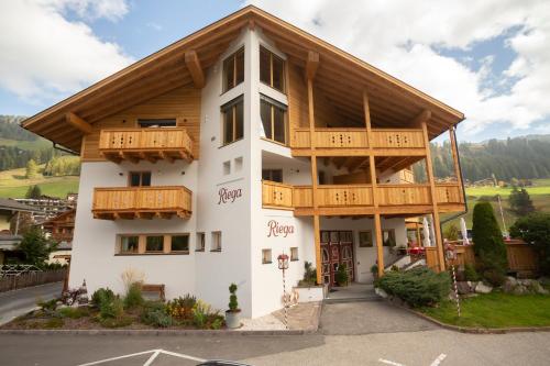 带阳台的四人房