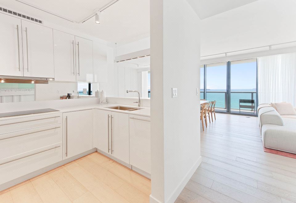 奢華海濱3.5臥室套房，高樓層，陽臺