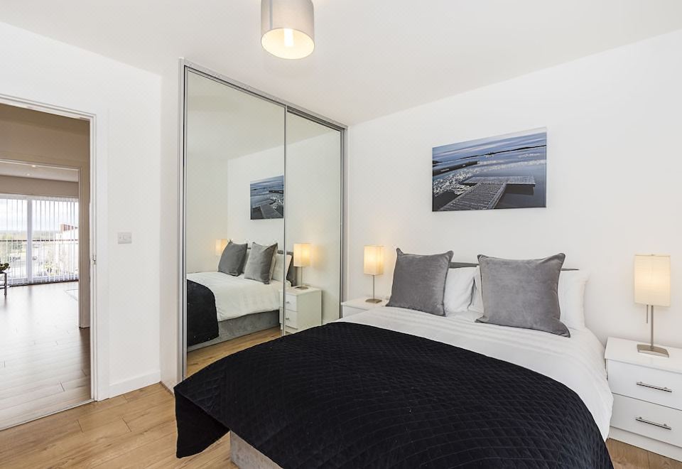 帶陽台的兩卧室公寓