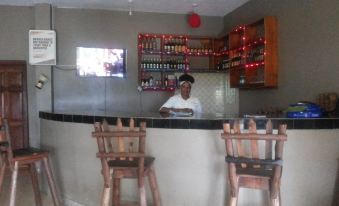Lavic Country Resort - Housity